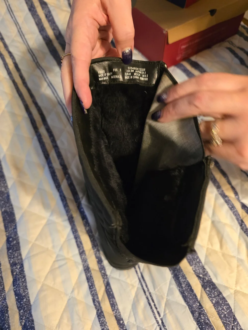 Black Women's Mid-Calf Zipper Winter Boots Fur Lined Sz 8